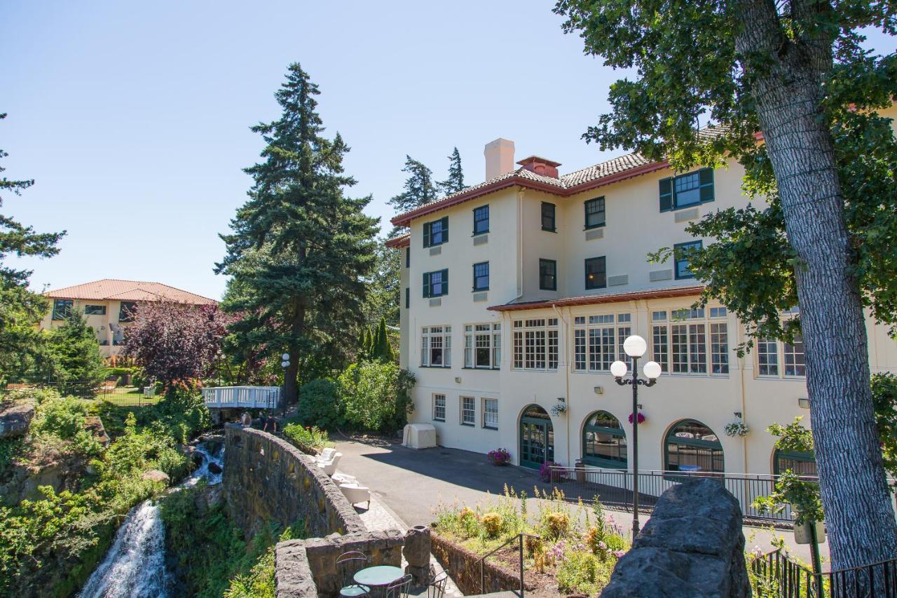 Columbia Gorge Hotel & Spa ฮูดริเวอร์ ภายนอก รูปภาพ
