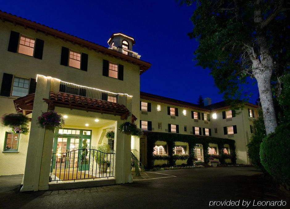Columbia Gorge Hotel & Spa ฮูดริเวอร์ ภายนอก รูปภาพ