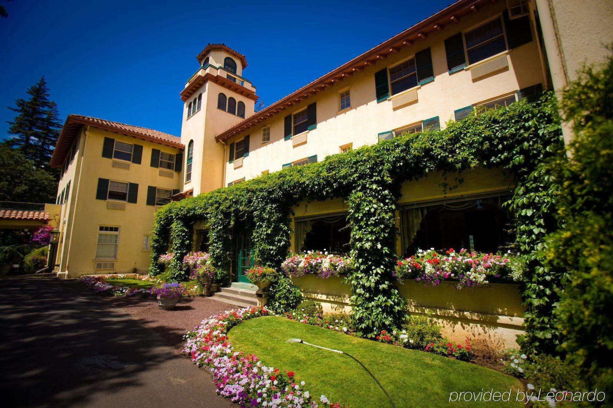 Columbia Gorge Hotel & Spa ฮูดริเวอร์ ภายนอก รูปภาพ