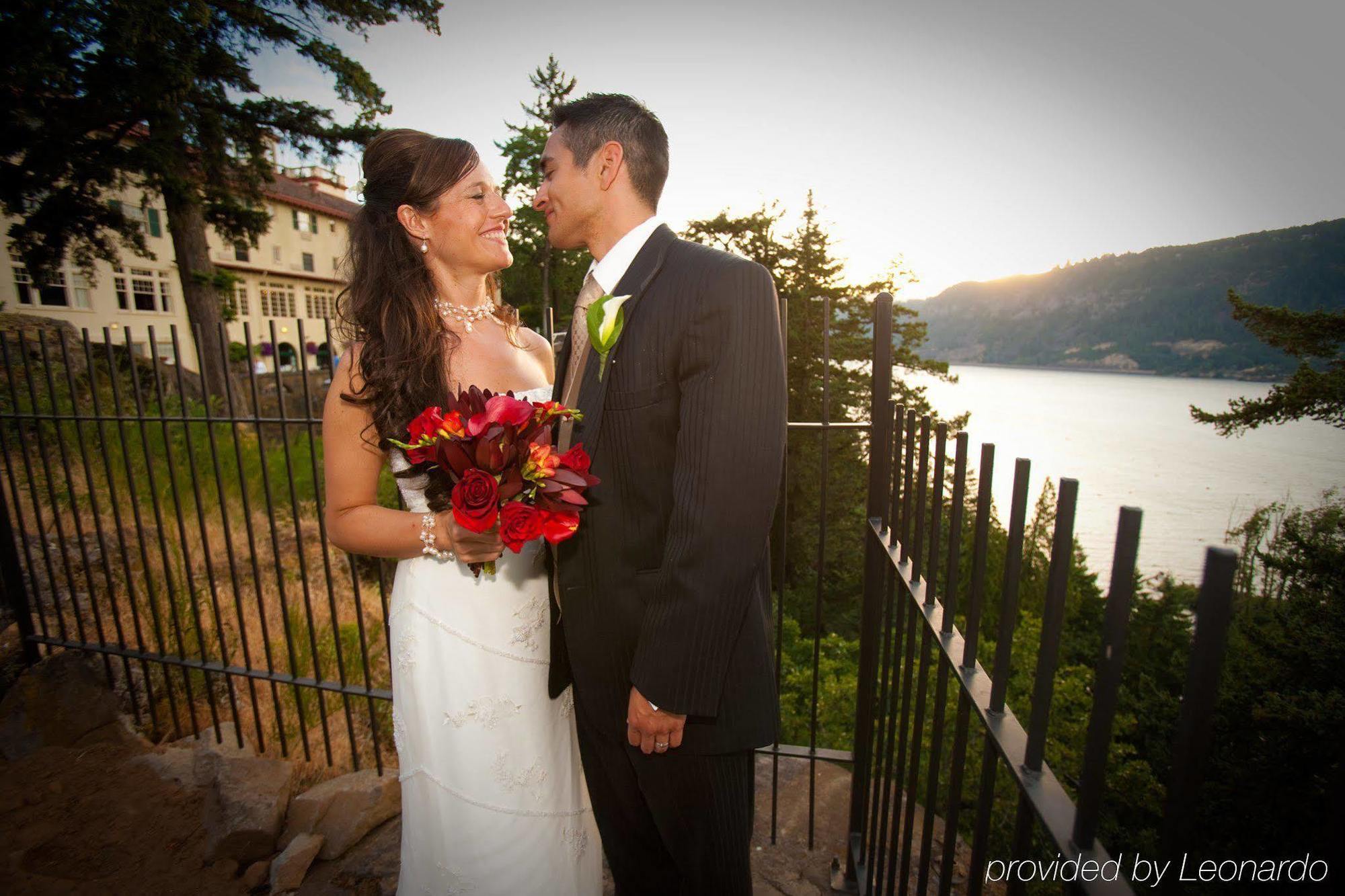 Columbia Gorge Hotel & Spa ฮูดริเวอร์ ภายนอก รูปภาพ