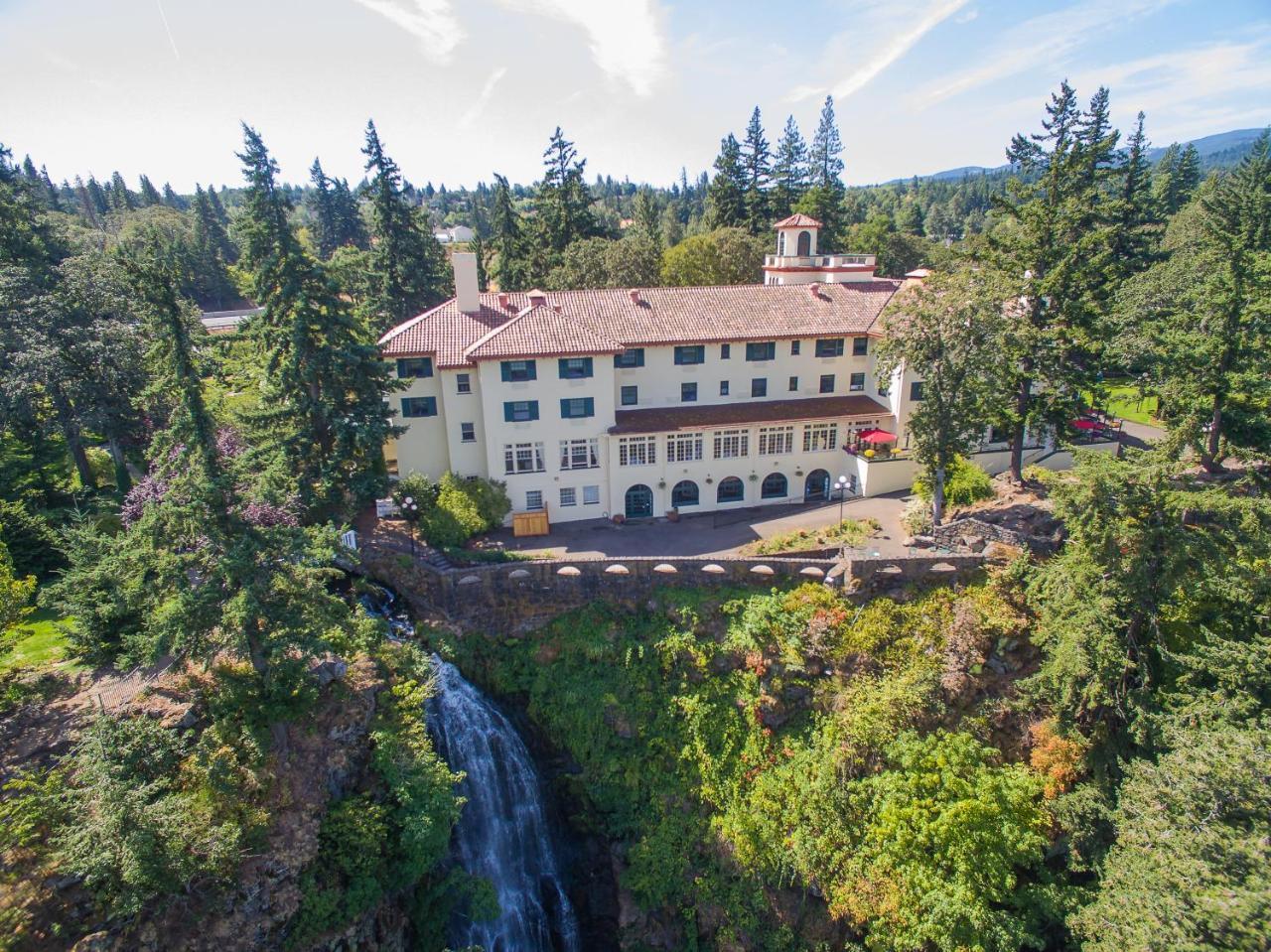Columbia Gorge Hotel & Spa ฮูดริเวอร์ ภายนอก รูปภาพ