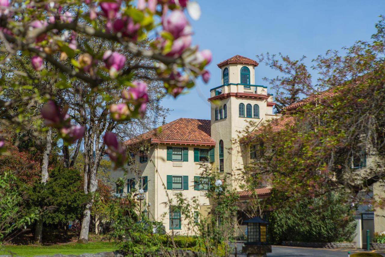 Columbia Gorge Hotel & Spa ฮูดริเวอร์ ภายนอก รูปภาพ